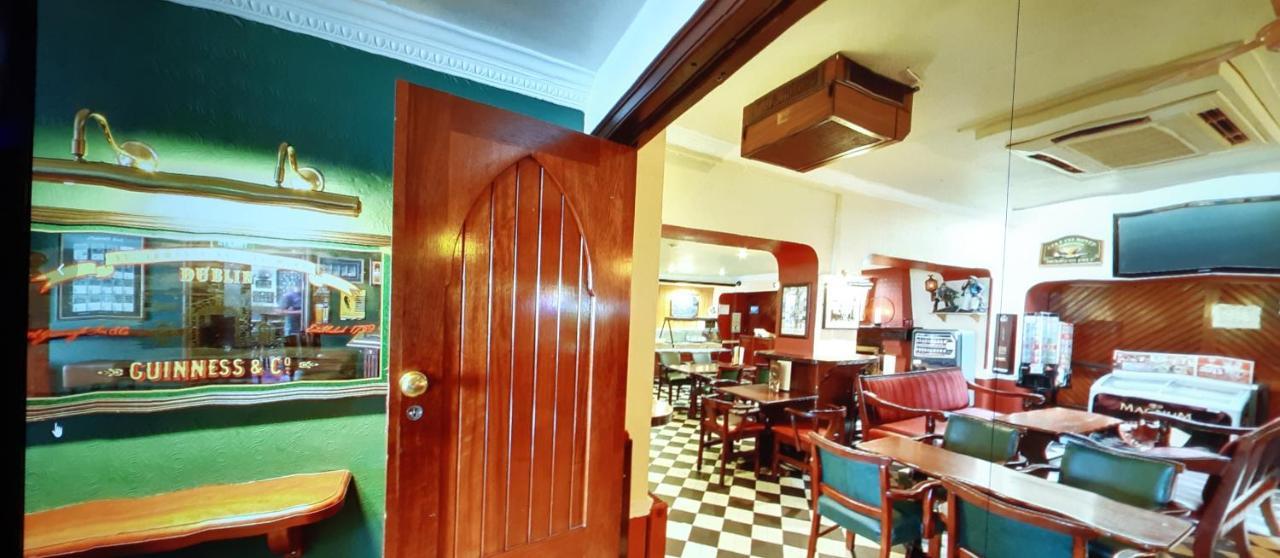O'Shea'S Hotel Трамор Екстериор снимка